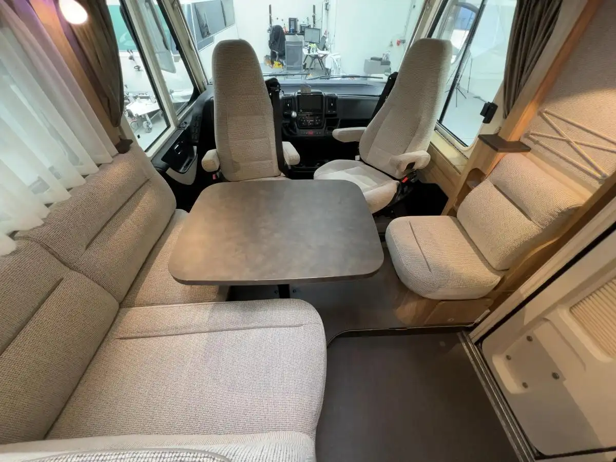 HYMER-ERIBA Exsis l 678 - Ansicht 8